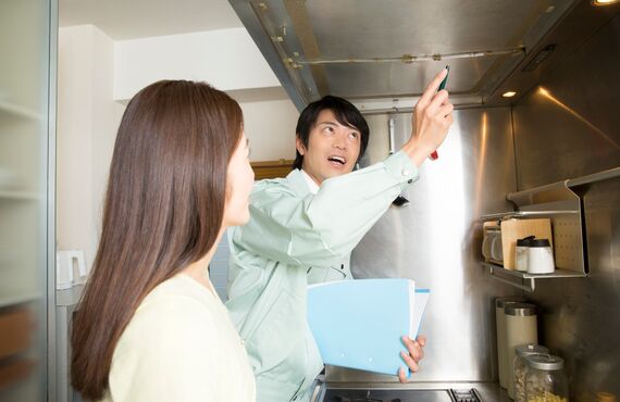 洗剤の販売を行う会社の商品は換気扇の汚れ落としに最適な効果があります